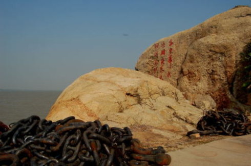 南宋孤臣,听说皇帝身亡,纵身跃入大海