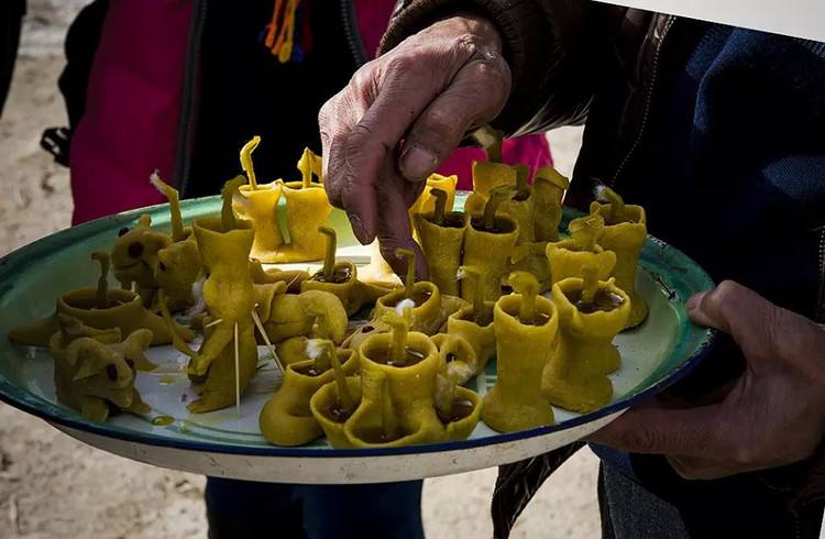 晋源添仓节趣俗——做各种样式,各种寓意的面油灯祭祀仓神