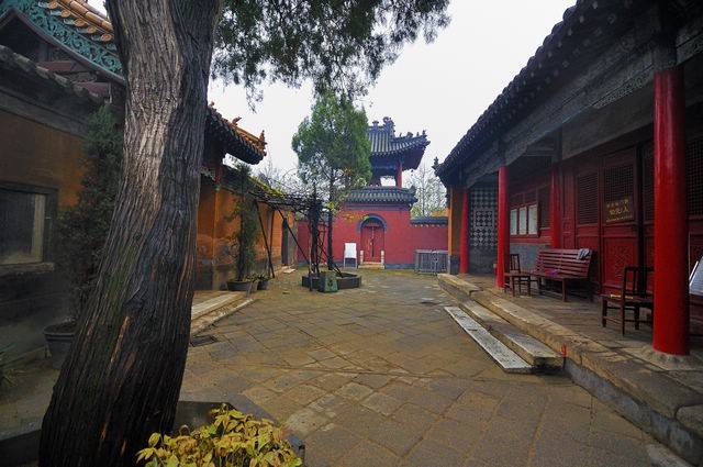 安国药王庙,为啥把东汉名将邳彤当"药王"供奉?