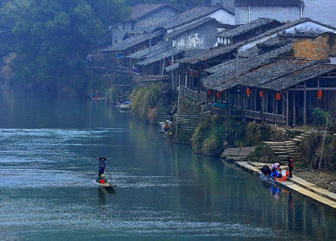 江西景德镇,以年号命名的城市,一千多年来始终是我国的"瓷都"