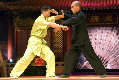 蔡李佛拳,博采蔡家拳,李家拳和佛家拳三家之长形成一支新派