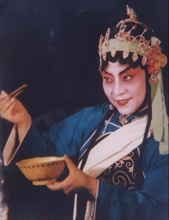 王秀兰,生于1932年,蒲剧花旦演员,著名表演艺术家.