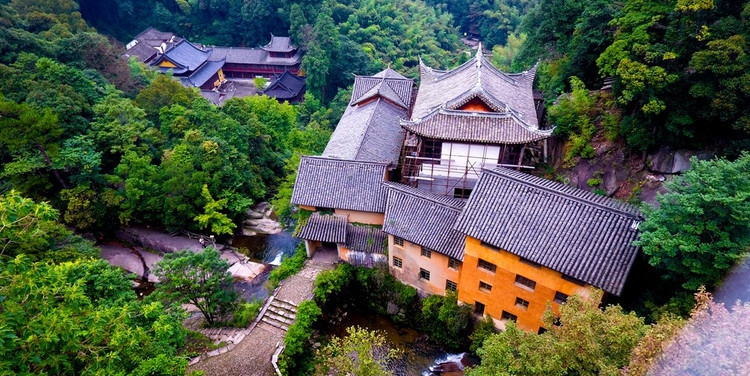 浙江天台山风景区内,有中方广寺和下方广寺,为何却没有上方广寺?